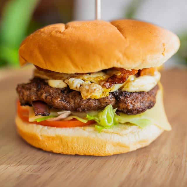 Supreme BEEF Burger.