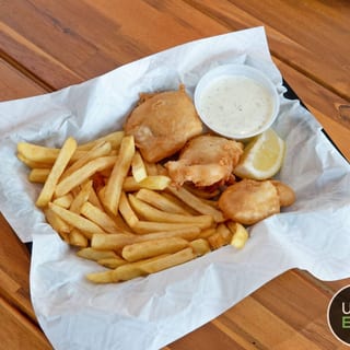 Fish COCKTAILS & Chips