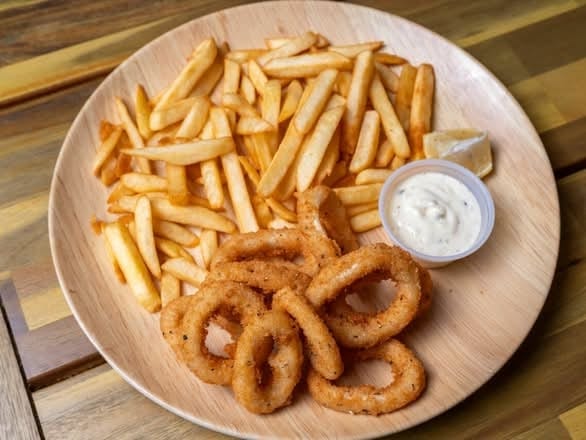 Calamari (6) & Chips.